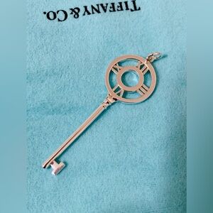 TIFFANY & CO STERLING SILVER ATLAS KEY PENDANT